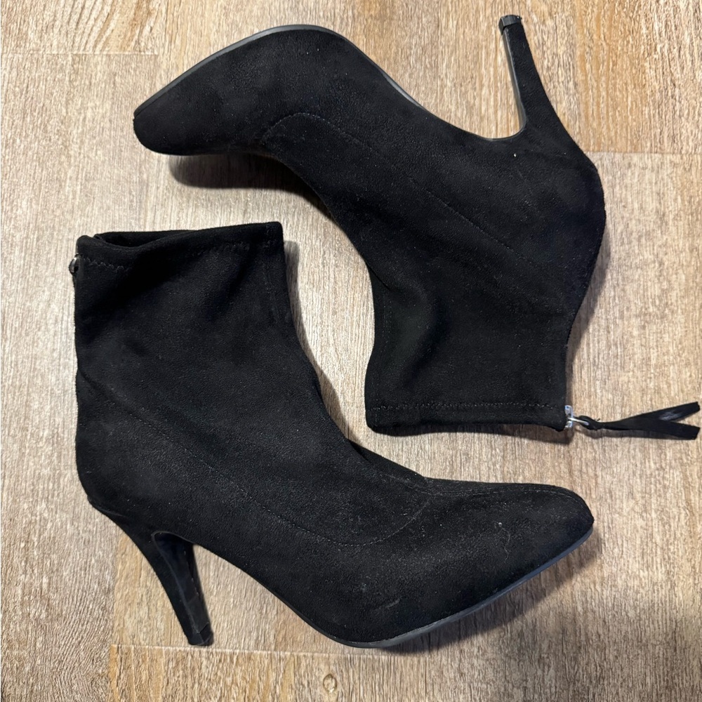 Black Suede Ankle Heel Boots (9)
